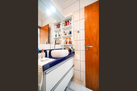 Casa à venda com 280m², 4 quartos e 4 vagasBanheiro da suíte 03