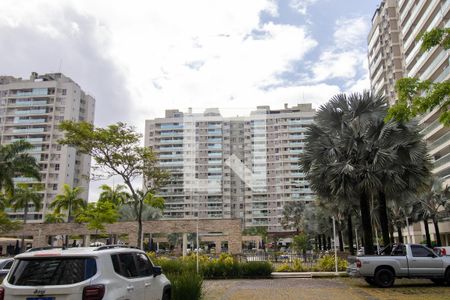 Apartamento para alugar com 67m², 2 quartos e 1 vaga Apartamento para alugar com 67m², 2 quartos e 1 vagaFachada