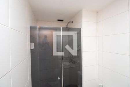 Apartamento para alugar com 67m², 2 quartos e 1 vaga Apartamento para alugar com 67m², 2 quartos e 1 vagaBanheiro social