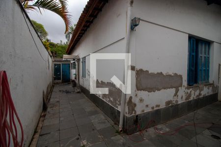 Casa à venda com 380m², 4 quartos e 6 vagas Casa à venda com 380m², 4 quartos e 6 vagasQuintal