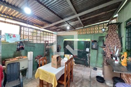 Casa à venda com 130m², 3 quartos e 2 vagas Casa à venda com 130m², 3 quartos e 2 vagasÁrea comum - Churrasqueira