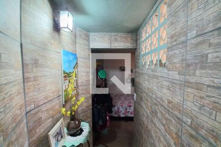 Casa à venda com 130m², 3 quartos e 2 vagas Casa à venda com 130m², 3 quartos e 2 vagasCorredor