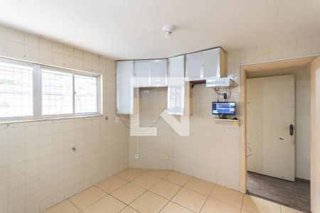 Casa à venda com 340m², 4 quartos e 3 vagasCozinha