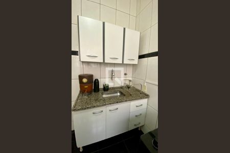 Cozinha de apartamento à venda com 2 quartos, 80m² em Jardim America, Belo Horizonte