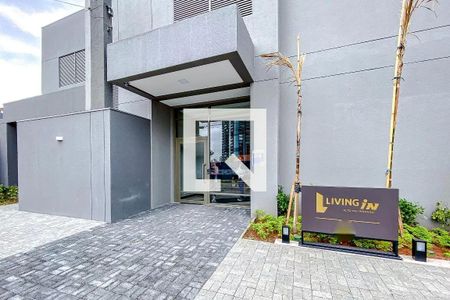 Apartamento à venda com 34m², 1 quarto e sem vaga Apartamento à venda com 34m², 1 quarto e sem vagaFachada e portaria