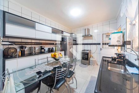 Casa à venda com 133m², 3 quartos e 1 vaga Casa à venda com 133m², 3 quartos e 1 vagaCozinha