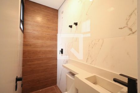 Casa à venda com 174m², 3 quartos e 3 vagas Casa à venda com 174m², 3 quartos e 3 vagasBanheiro da Suíte 1