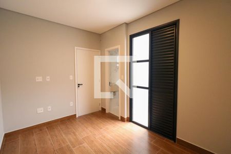 Casa à venda com 174m², 3 quartos e 3 vagas Casa à venda com 174m², 3 quartos e 3 vagasSuíte 2