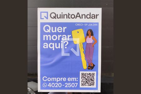 Casa à venda com 174m², 3 quartos e 3 vagas Casa à venda com 174m², 3 quartos e 3 vagasPlaca