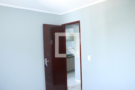Quarto 1 de apartamento para alugar com 2 quartos, 50m² em Parque Pirajussara, Embu das Artes