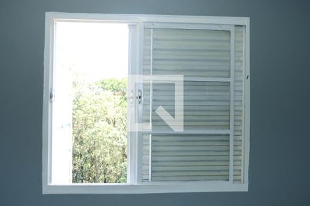 Quarto 1 de apartamento para alugar com 2 quartos, 50m² em Parque Pirajussara, Embu das Artes