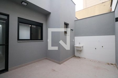 Casa à venda com 174m², 3 quartos e 3 vagas Casa à venda com 174m², 3 quartos e 3 vagasÁrea de Serviço