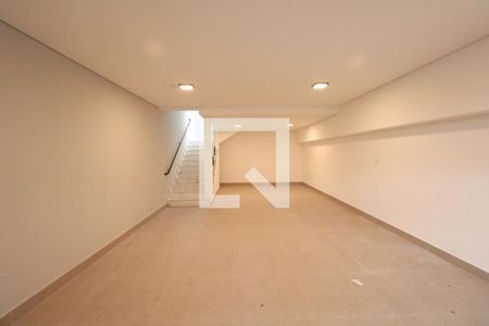 Casa à venda com 174m², 3 quartos e 3 vagas Casa à venda com 174m², 3 quartos e 3 vagasGaragem