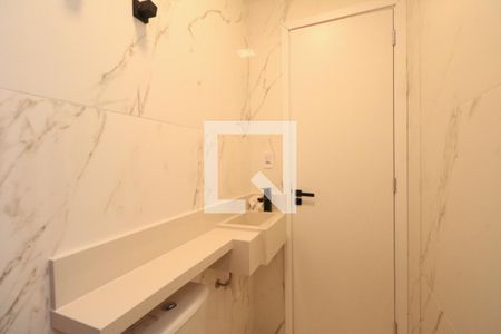 Casa à venda com 174m², 3 quartos e 3 vagas Casa à venda com 174m², 3 quartos e 3 vagasBanheiro da Suíte 1