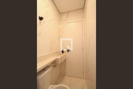 Casa à venda com 174m², 3 quartos e 3 vagas Casa à venda com 174m², 3 quartos e 3 vagasBanheiro da Suíte 1