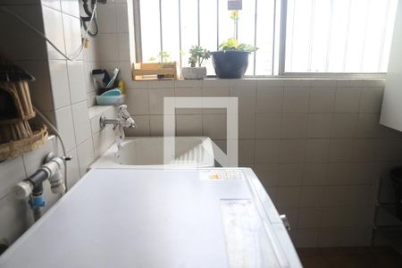 Apartamento à venda com 99m², 3 quartos e 1 vagaÁrea de Serviço