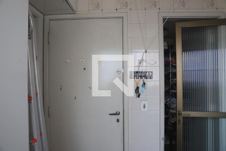 Apartamento à venda com 99m², 3 quartos e 1 vagaÁrea de Serviço