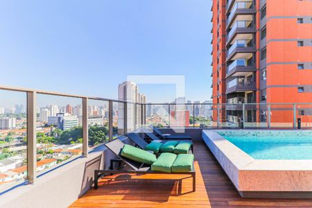 Studio à venda com 28m², 1 quarto e sem vaga Studio à venda com 28m², 1 quarto e sem vagaÁrea comum - Piscina