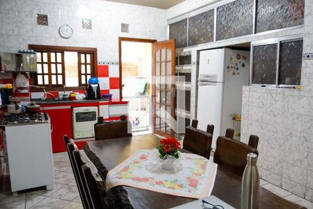 Casa à venda com 125m², 4 quartos e 2 vagas Casa à venda com 125m², 4 quartos e 2 vagasCozinha