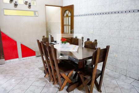 Casa à venda com 125m², 4 quartos e 2 vagas Casa à venda com 125m², 4 quartos e 2 vagasCozinha