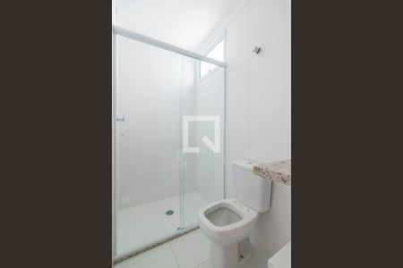 Apartamento à venda com 62m², 2 quartos e 2 vagas Apartamento à venda com 62m², 2 quartos e 2 vagasBanheiro da Suite