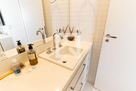 Apartamento à venda com 136m², 3 quartos e 2 vagasBanheiro da Suíte 3