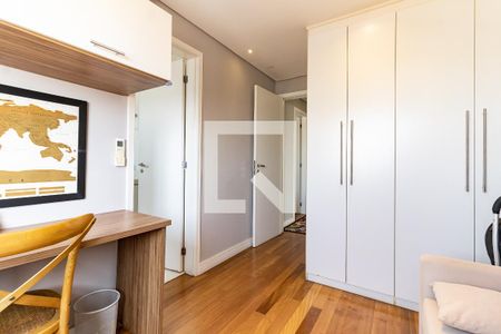 Apartamento à venda com 136m², 3 quartos e 2 vagasSuíte 2