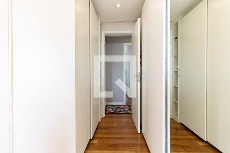 Apartamento à venda com 136m², 3 quartos e 2 vagasCloset da Suíte 1