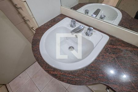 Apartamento à venda com 85m², 2 quartos e sem vaga Apartamento à venda com 85m², 2 quartos e sem vagaBanheiro