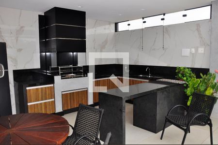 Casa à venda com 570m², 5 quartos e 6 vagasChurrasqueira