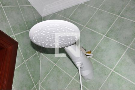 Casa à venda com 570m², 5 quartos e 6 vagasDetalhe - Suíte