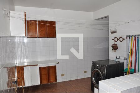 Casa à venda com 570m², 5 quartos e 6 vagasÁrea de Serviço