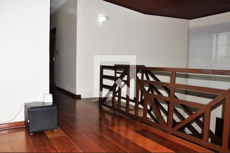 Casa à venda com 570m², 5 quartos e 6 vagasDetalhe - Hall dos Quartos