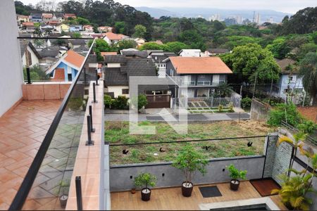 Casa à venda com 570m², 5 quartos e 6 vagasDetalhe - Vista do Varanda do Quarto 03