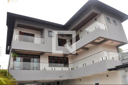Casa à venda com 570m², 5 quartos e 6 vagasPiscina