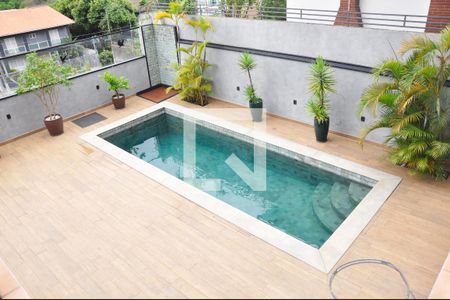 Casa à venda com 570m², 5 quartos e 6 vagasDetalhe - Vista do Deque