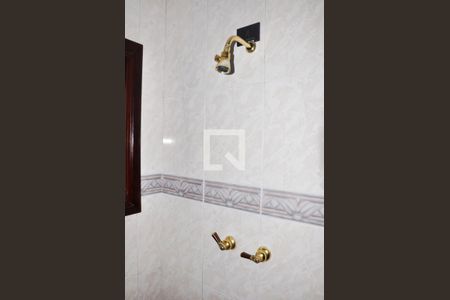 Casa à venda com 570m², 5 quartos e 6 vagasDetalhe - Suíte