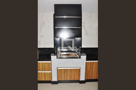 Casa à venda com 570m², 5 quartos e 6 vagasChurrasqueira