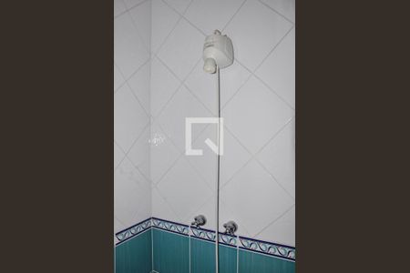 Casa à venda com 570m², 5 quartos e 6 vagasDetalhe - Suíte