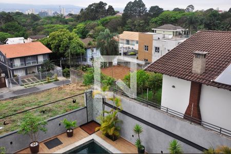 Casa à venda com 570m², 5 quartos e 6 vagasDetalhe - Vista do Varanda do Quarto 03