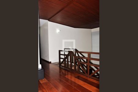 Casa à venda com 570m², 5 quartos e 6 vagasDetalhe - Hall dos Quartos