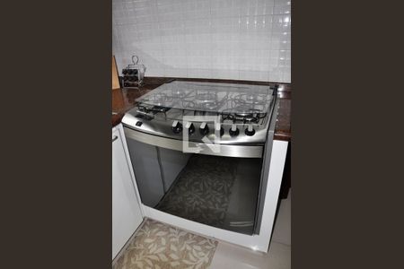 Casa à venda com 570m², 5 quartos e 6 vagasDetalhe - Cozinha