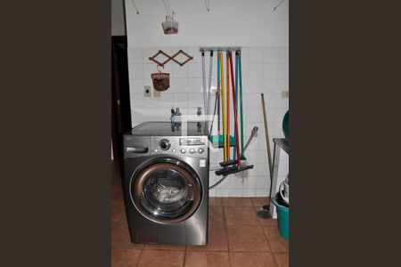 Casa à venda com 570m², 5 quartos e 6 vagasÁrea de Serviço