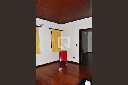 Casa à venda com 570m², 5 quartos e 6 vagasDetalhe - Hall dos Quartos