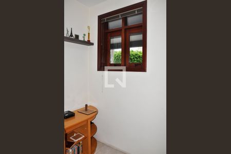 Casa à venda com 570m², 5 quartos e 6 vagasDetalhe - Escritório