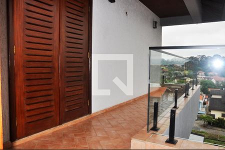 Casa à venda com 570m², 5 quartos e 6 vagasDetalhe - Varanda do Quarto 03