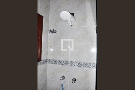 Casa à venda com 570m², 5 quartos e 6 vagasDetalhe - Suíte