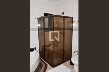 Casa à venda com 570m², 5 quartos e 6 vagasDetalhe - Suíte