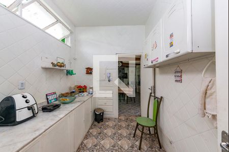 Casa à venda com 297m², 5 quartos e 1 vaga Casa à venda com 297m², 5 quartos e 1 vagaCozinha