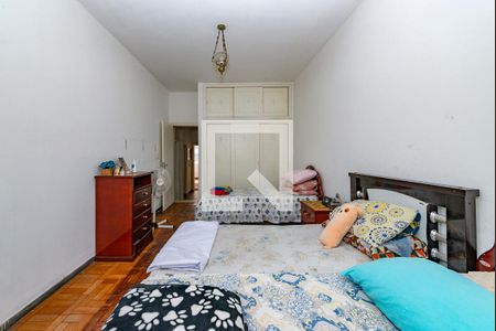 Casa à venda com 297m², 5 quartos e 1 vaga Casa à venda com 297m², 5 quartos e 1 vagaQuarto 4